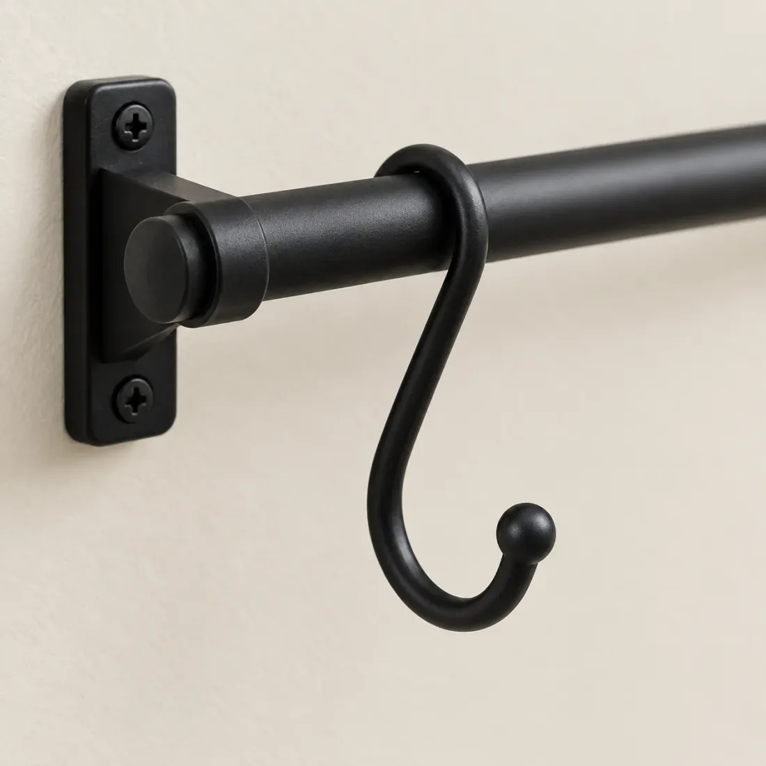 Kitchen Rail 60 cm with 8 S-hooks — detail