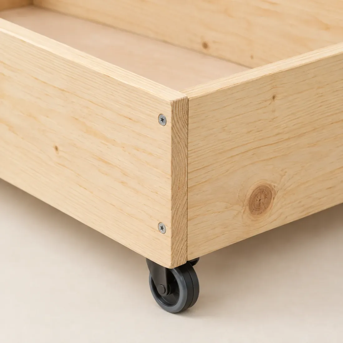 Pine-frame Under-bed Drawer — detail